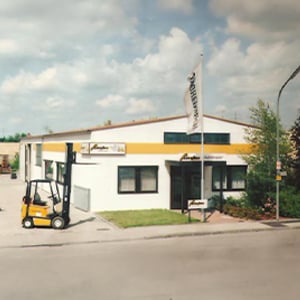 1982