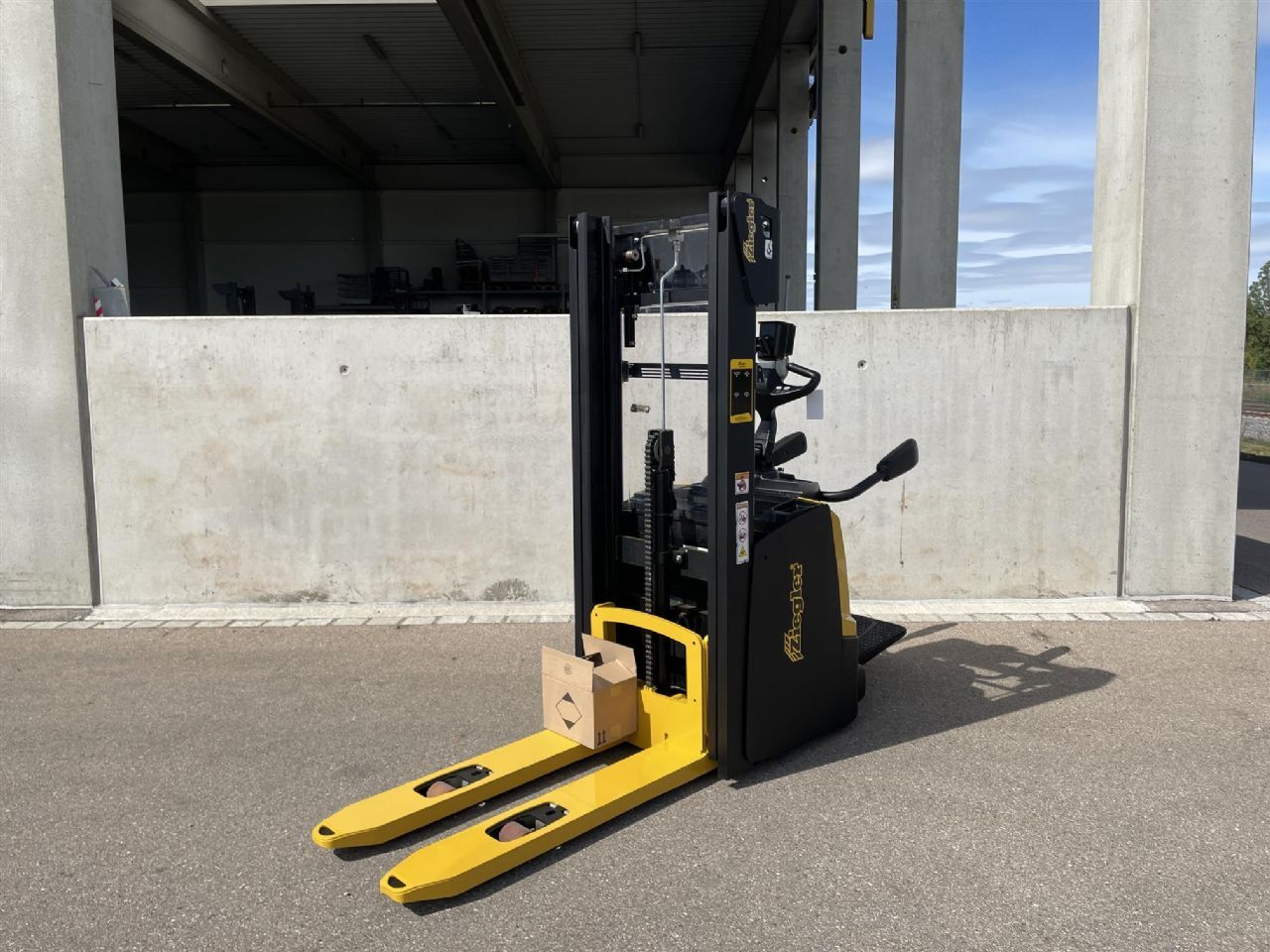 Yale MS12XIL Hochhubwagen – Nr. G009178