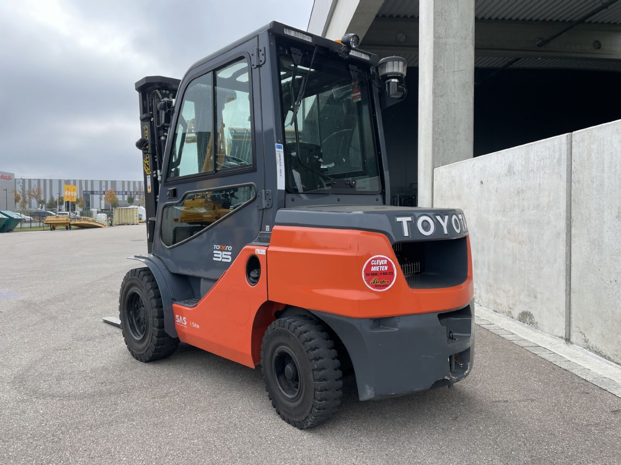 Toyota 8FDJF35 Dieselstapler – Nr. G012118 – Bild 2